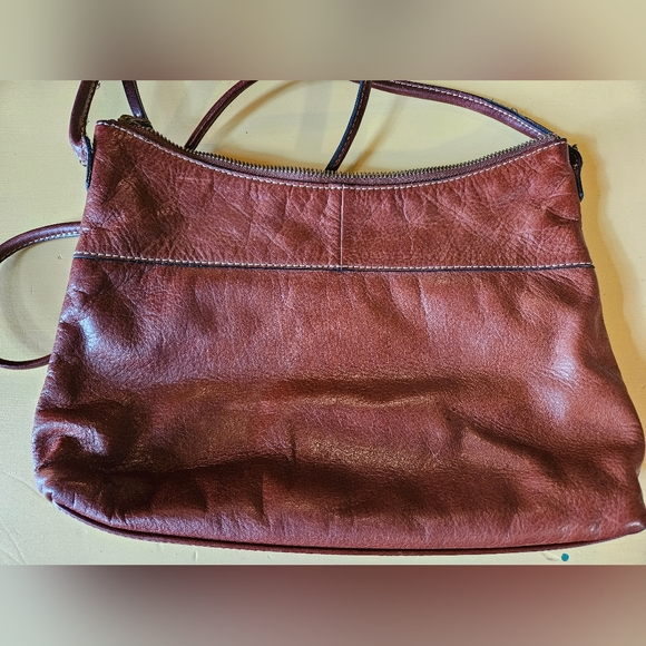 5/$25✨️ Margot New York Leather Crossbody - Picture 3 of 4
